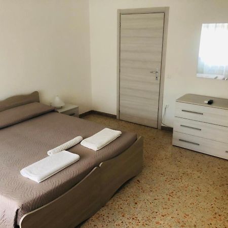 B&B Dell'Amicizia Фано Екстериор снимка