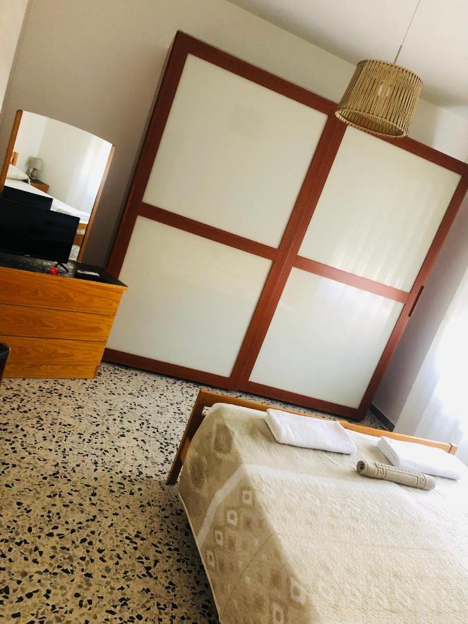 B&B Dell'Amicizia Фано Екстериор снимка