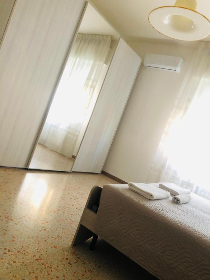 B&B Dell'Amicizia Фано Екстериор снимка