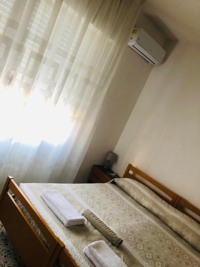 B&B Dell'Amicizia Фано Екстериор снимка
