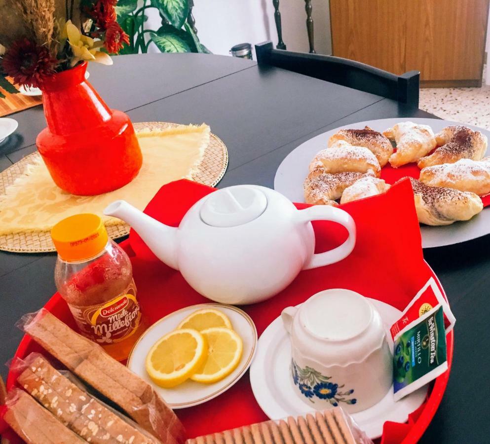 B&B Dell'Amicizia Фано Екстериор снимка